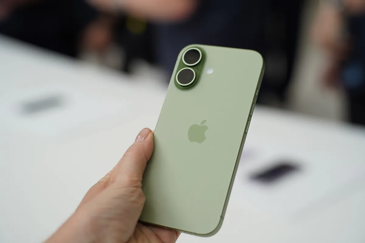 It looks like Apple&#8217;s iPhone 18 really will skip the fall launch this year